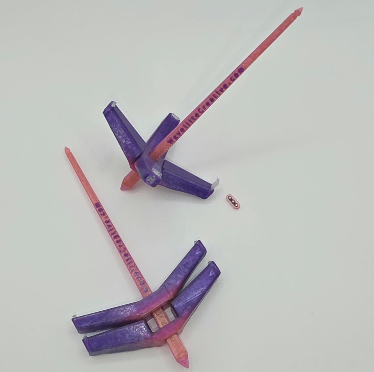 Roaming Wayfinder - Small, purple, pink, orange