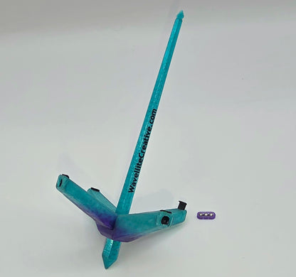 Roaming Wayfinder - Small, teal and purple black accent